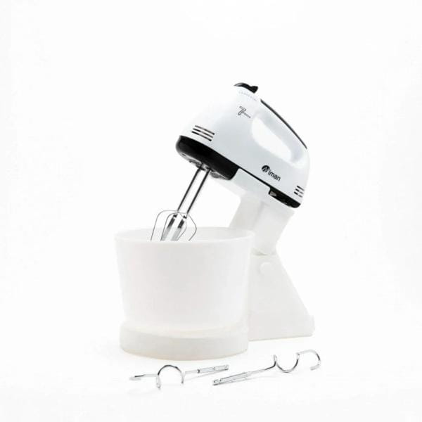 Acest mixer oferă mixer cu bol din plastic și viteze diferite pentru amestecarea ingredientelor