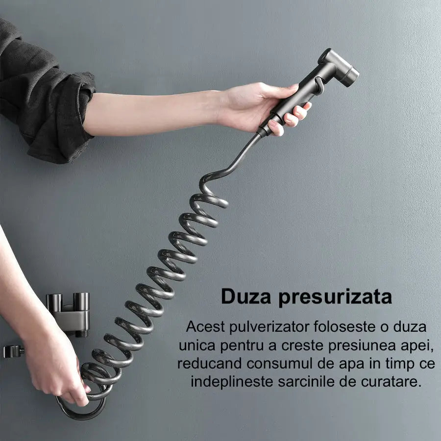 Dus cu pulverizator premium cu furtun spiralat și supapă de control pentru igienă eficientă