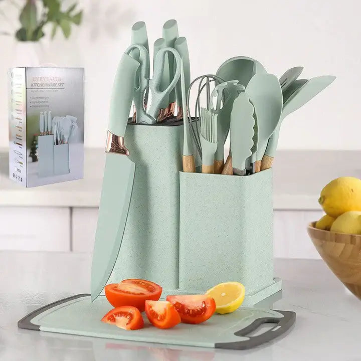 Set ustensile pentru bucatarie din silicon cu maner din bambus și suport, culoare verde deschis