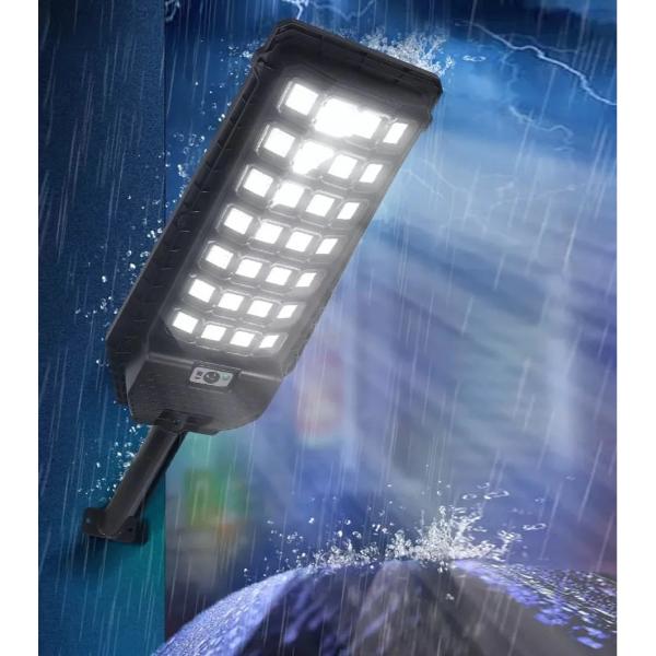 Iluminare puternică cu led cu senzor, waterproof și cu mișcare și telecomandă.