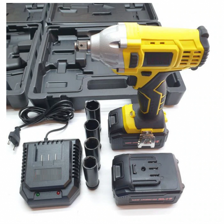 Trusa Bormasina cu 2 acumulator si incarcator + 30 accesorii Polonia - Unelte si Scule